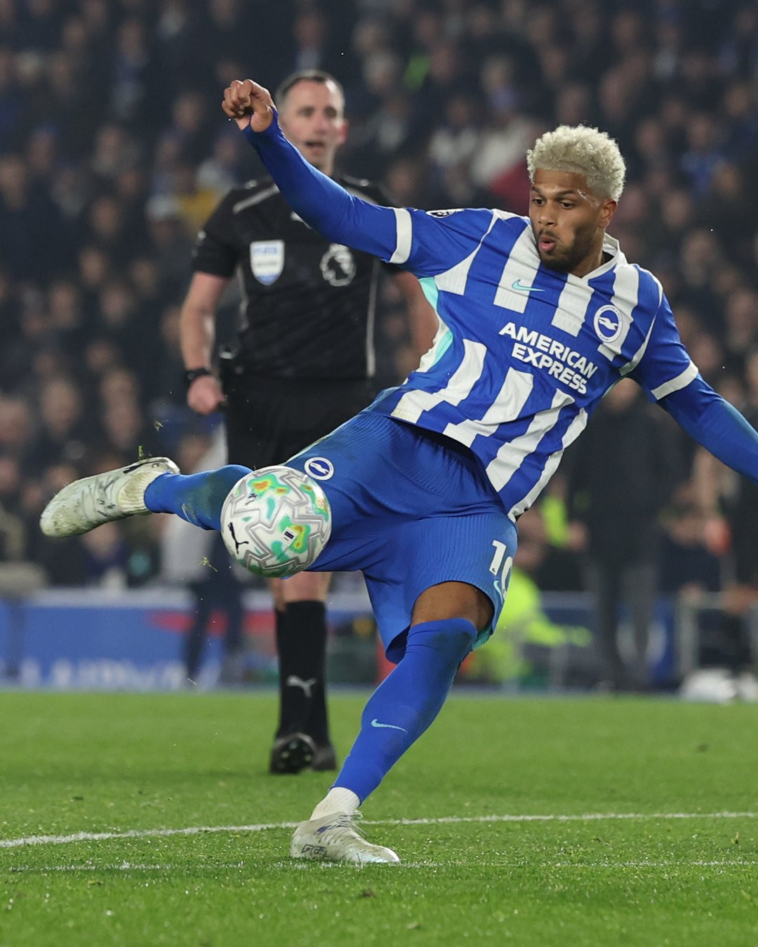 Đánh bại Brighton, Arsenal cho Man City "ngửi khói"- Ảnh 10.