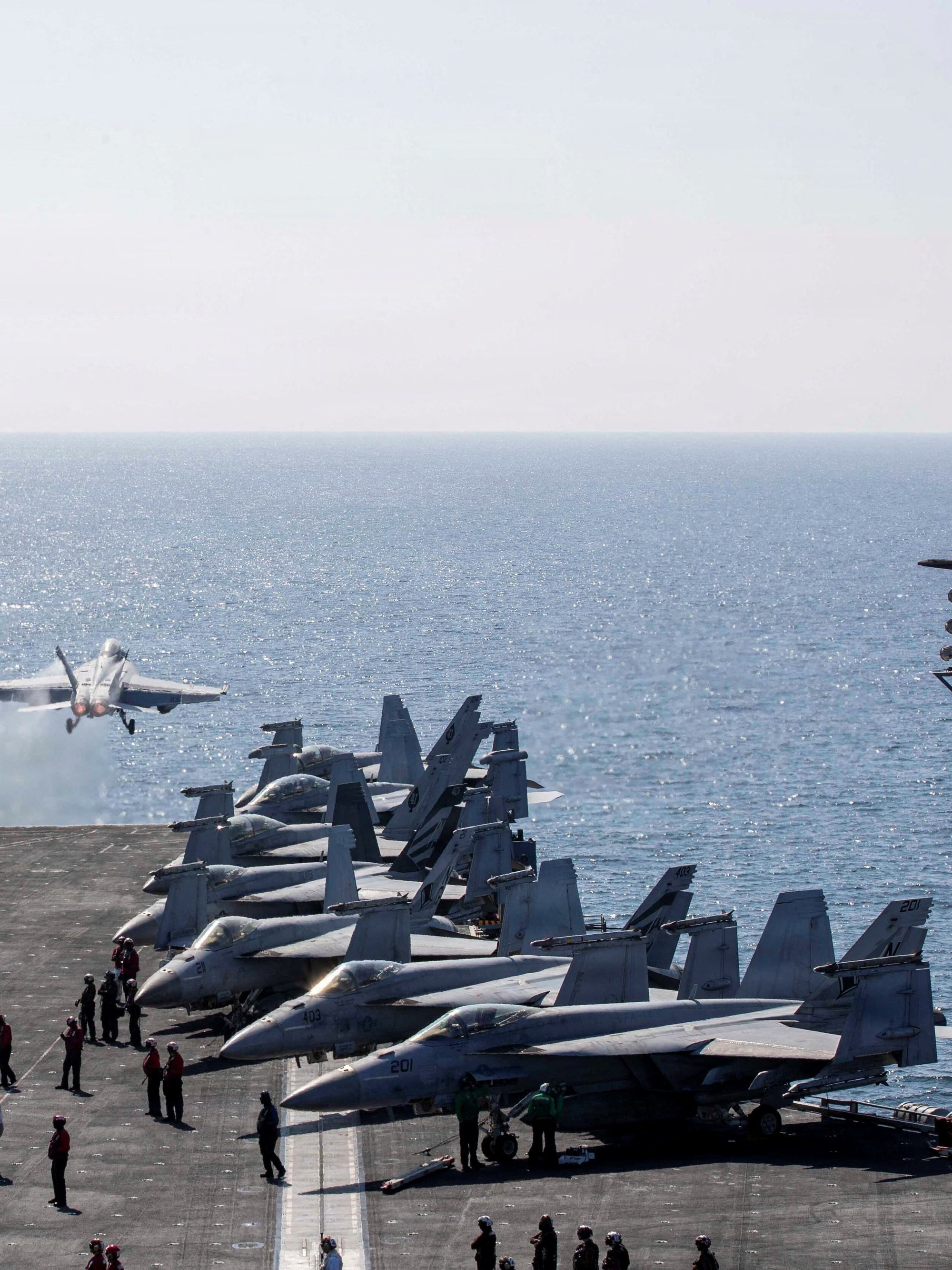 Thượng viện Mỹ chặn đề xuất hạn chế quyền hạn Tổng thống trong xung đột với Iran