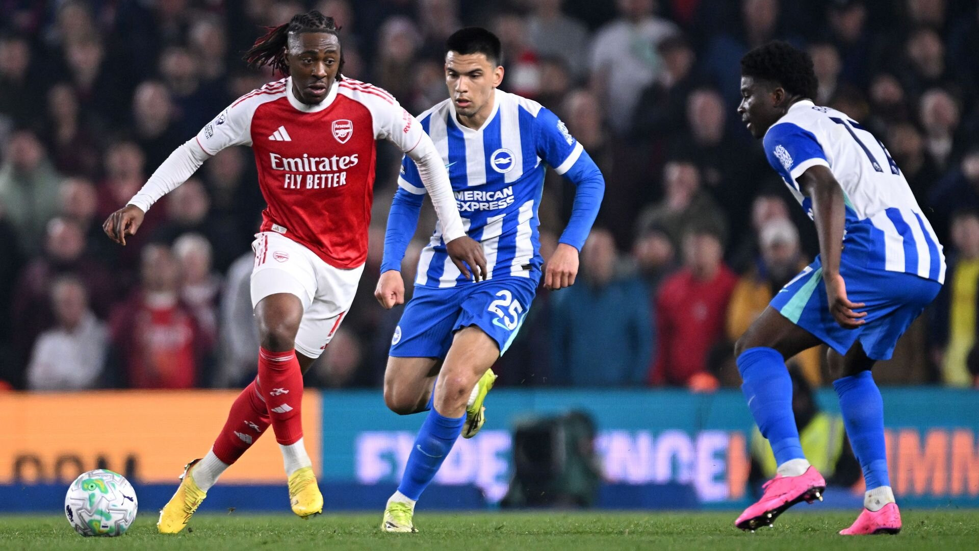 Đánh bại Brighton, Arsenal cho Man City "ngửi khói"- Ảnh 8.