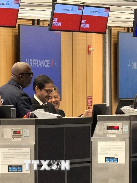 Hành khách “chốt” vé máy bay sớm dịp nghỉ lễ 30/4-1/5