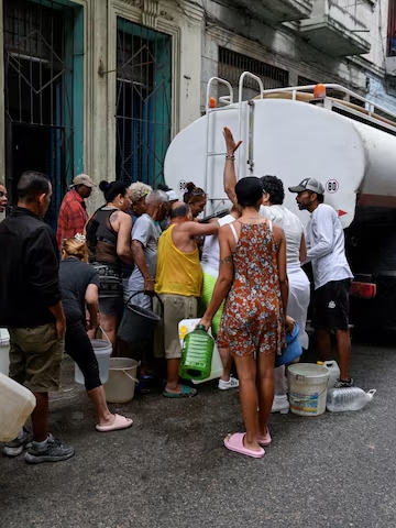 Cuba giảm khủng hoảng điện nhờ 700.000 thùng dầu từ Nga