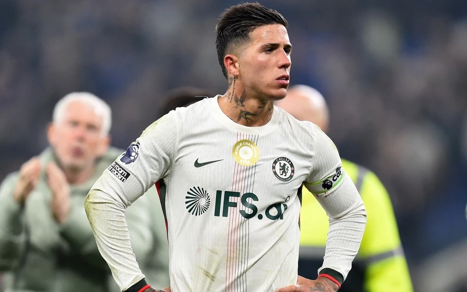 Chelsea kỷ luật Enzo Fernandez sau phát ngôn về tương lai