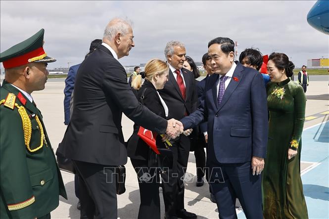 Chủ tịch Quốc hội Trần Thanh Mẫn đến Thổ Nhĩ Kỳ, bắt đầu tham dự Đại hội đồng IPU-152- Ảnh 1. Chủ tịch Quốc hội Trần Thanh Mẫn đến Thổ Nhĩ Kỳ, bắt đầu tham dự Đại hội đồng IPU-152- Ảnh 1.