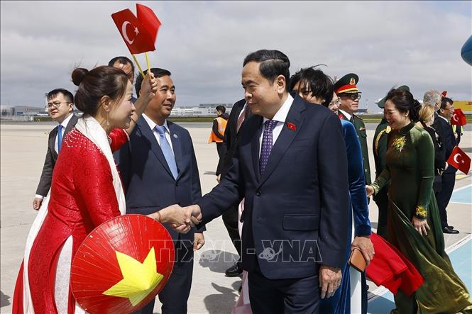 Chủ tịch Quốc hội Trần Thanh Mẫn đến Thổ Nhĩ Kỳ, bắt đầu tham dự Đại hội đồng IPU-152- Ảnh 4. Chủ tịch Quốc hội Trần Thanh Mẫn đến Thổ Nhĩ Kỳ, bắt đầu tham dự Đại hội đồng IPU-152- Ảnh 4.