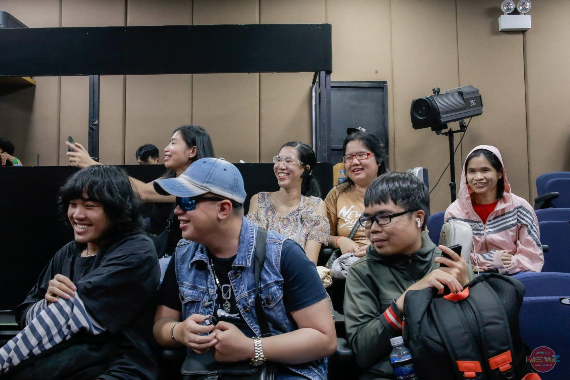 Nghệ thuật bao hàm: Một vòng tay ôm trọn - Ảnh 26.