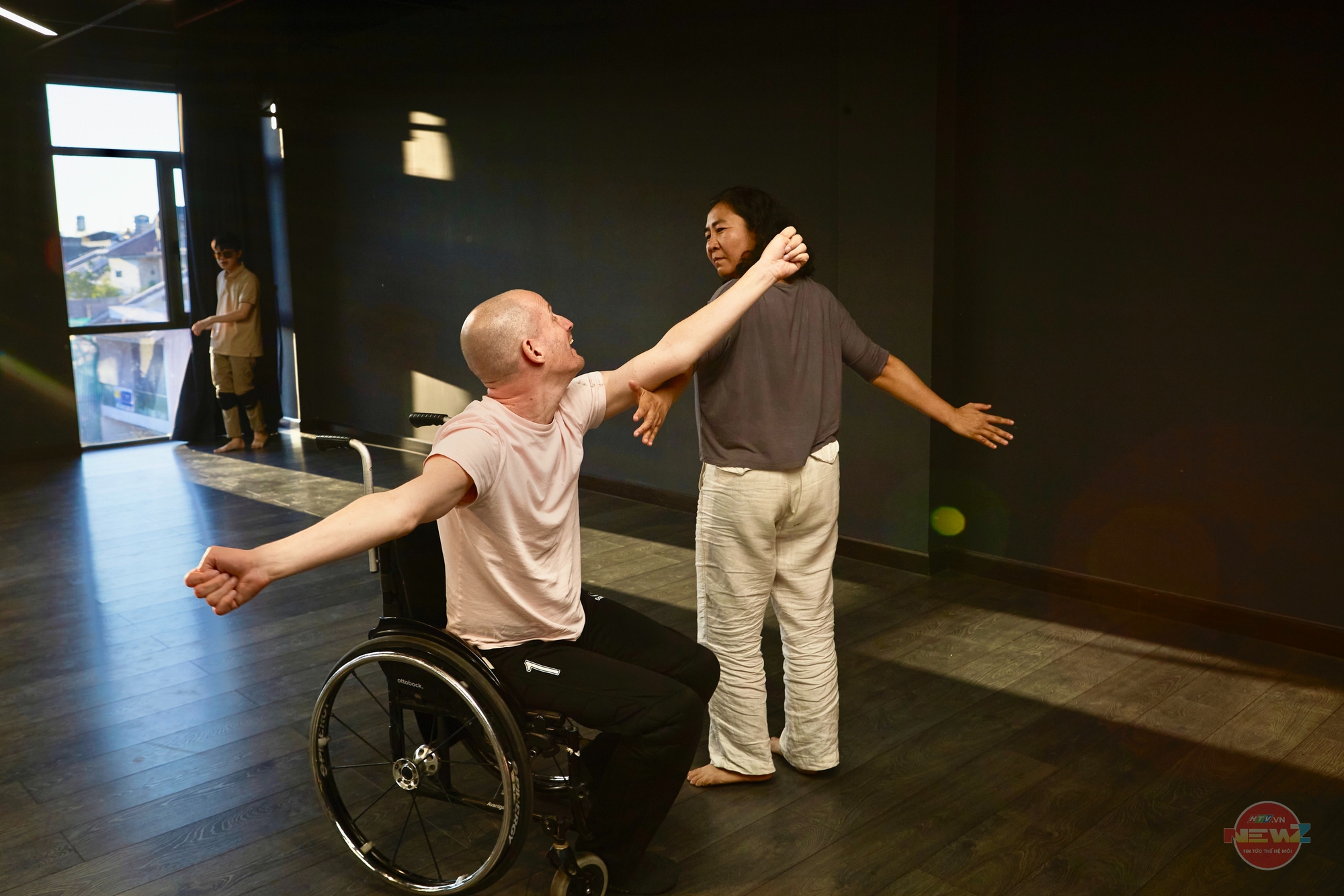 Nghệ thuật bao hàm: Một vòng tay ôm trọn - Ảnh 17.