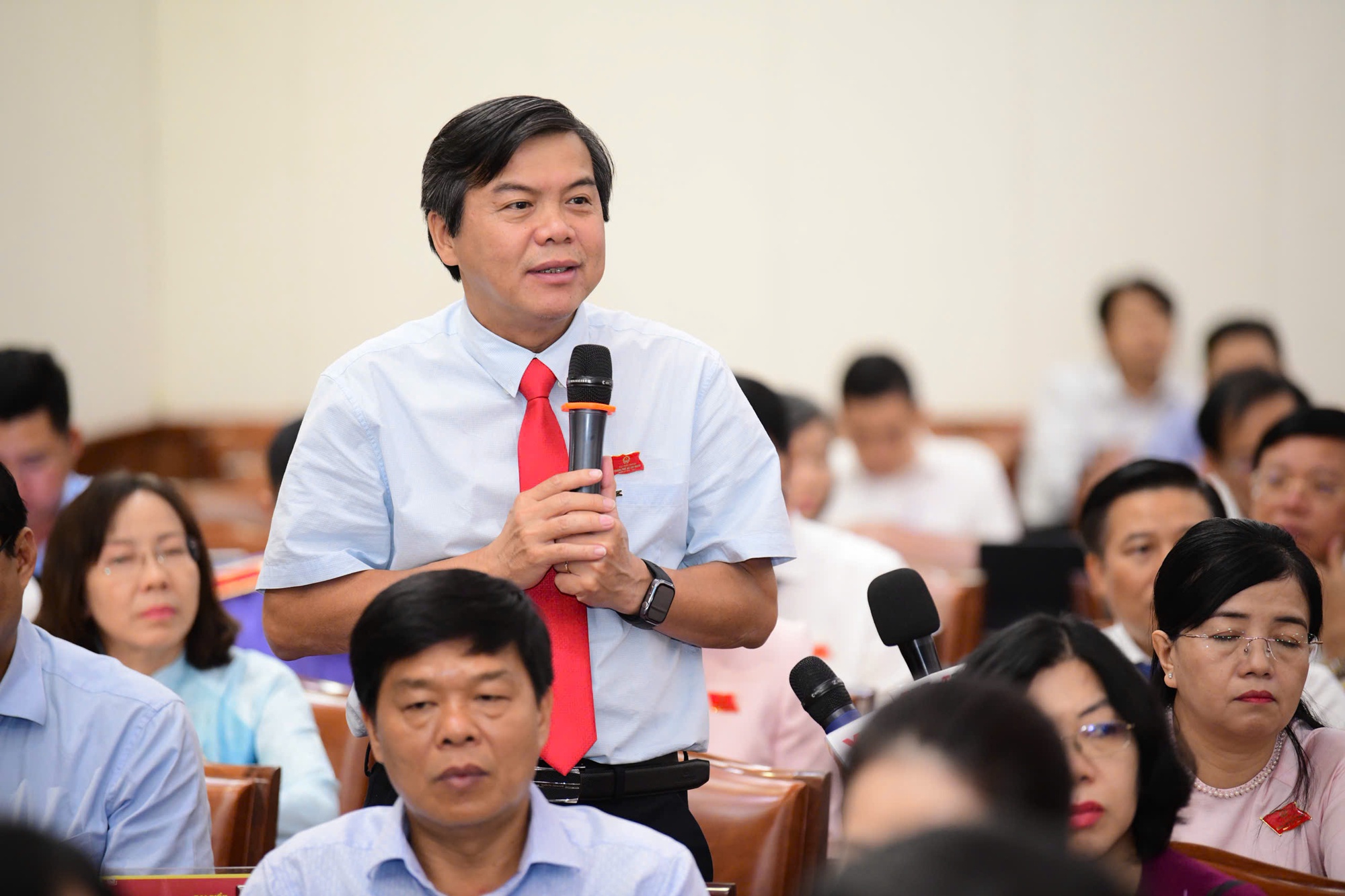 HĐND TP.HCM khai mạc kỳ họp thứ 2, xem xét xây dựng Trung tâm hành chính - Ảnh 6.