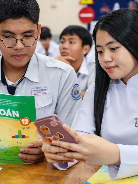 Miễn phí sách giáo khoa từ năm học 2029 - 2030: Cần hơn 4.000 tỉ đồng