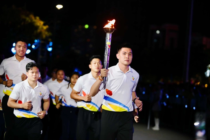 Khai mạc Đại hội TDTT TP. Hồ Chí Minh lần thứ I năm 2026: “Vươn cao cùng thành phố”- Ảnh 2.