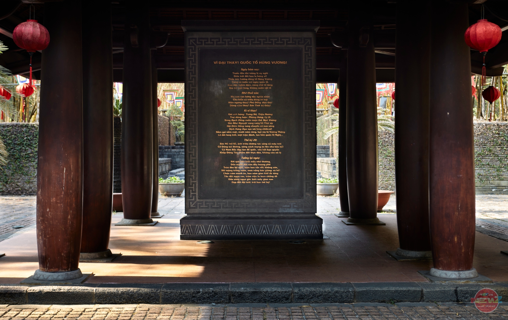 Ghé thăm Đền tưởng niệm các Vua Hùng ở TP.HCM dịp Giỗ Tổ Hùng Vương - Ảnh 12.