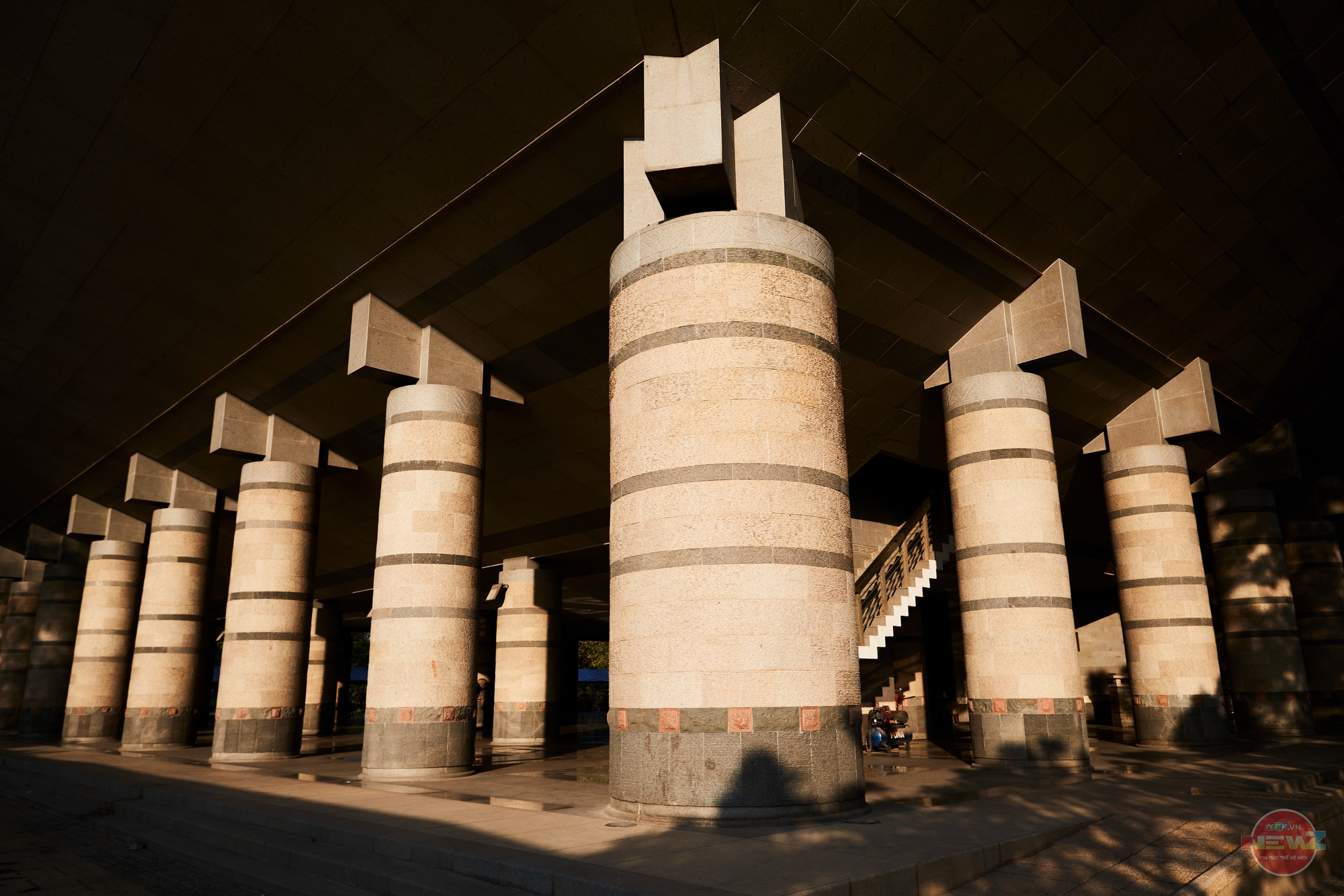 Ghé thăm Đền tưởng niệm các Vua Hùng ở TP.HCM dịp Giỗ Tổ Hùng Vương - Ảnh 26.