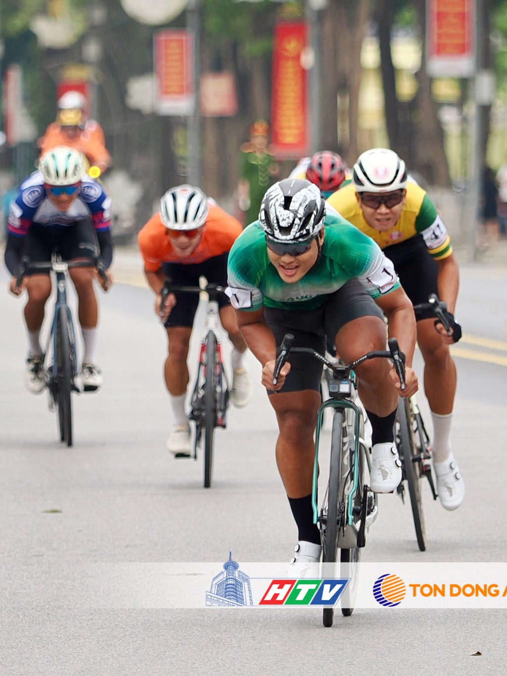 Kết quả Chặng 2: Vòng đua Việt Trì - Vĩnh Yên (Phú Thọ) - Đông Anh (Hà Nội)