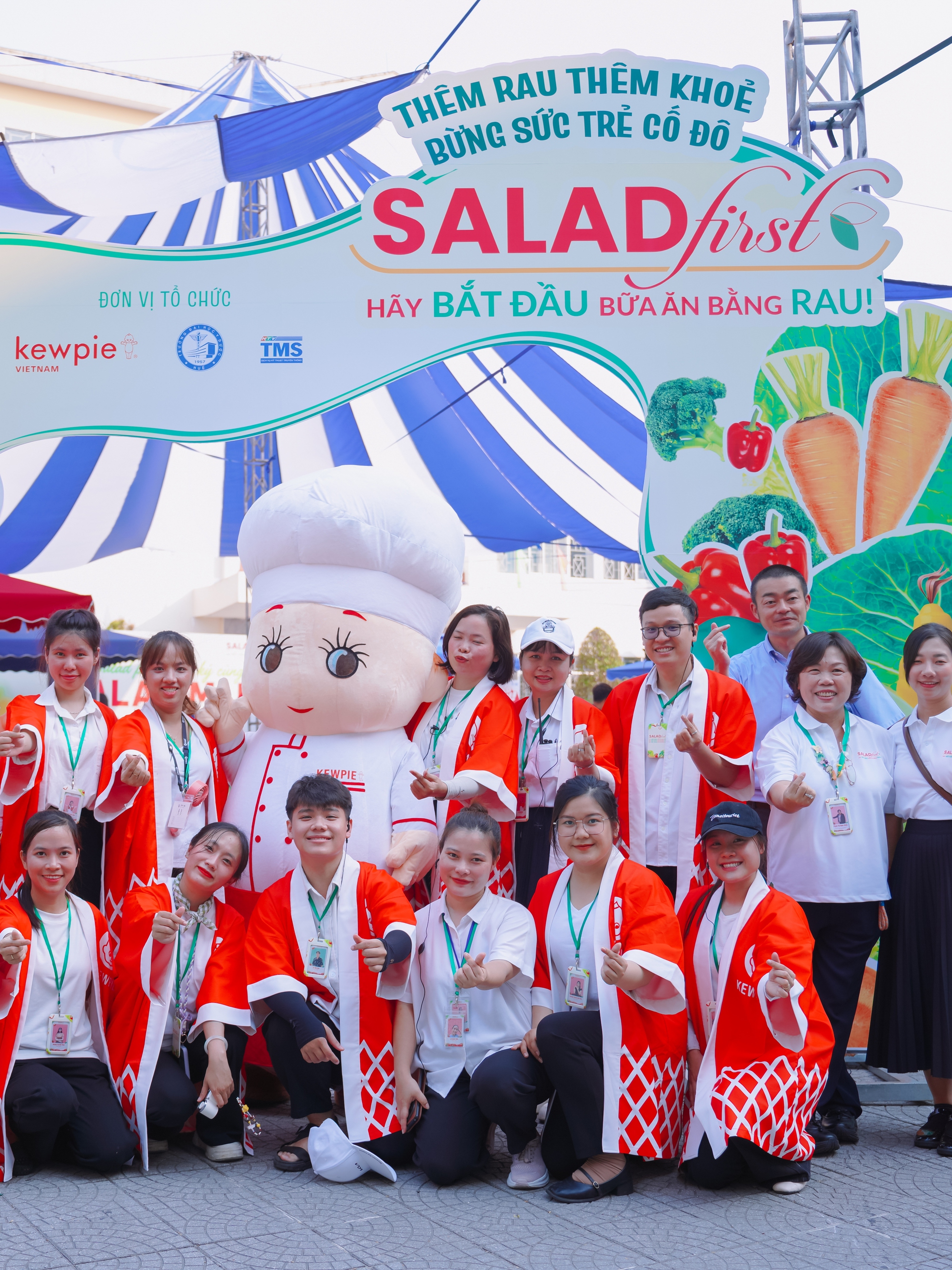"Salad First" lan tỏa thói quen ăn rau trong sinh viên