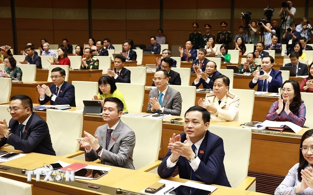 Hôm nay, Quốc hội khóa XVI bàn về kế hoạch tài chính quốc gia, vay và trả nợ công