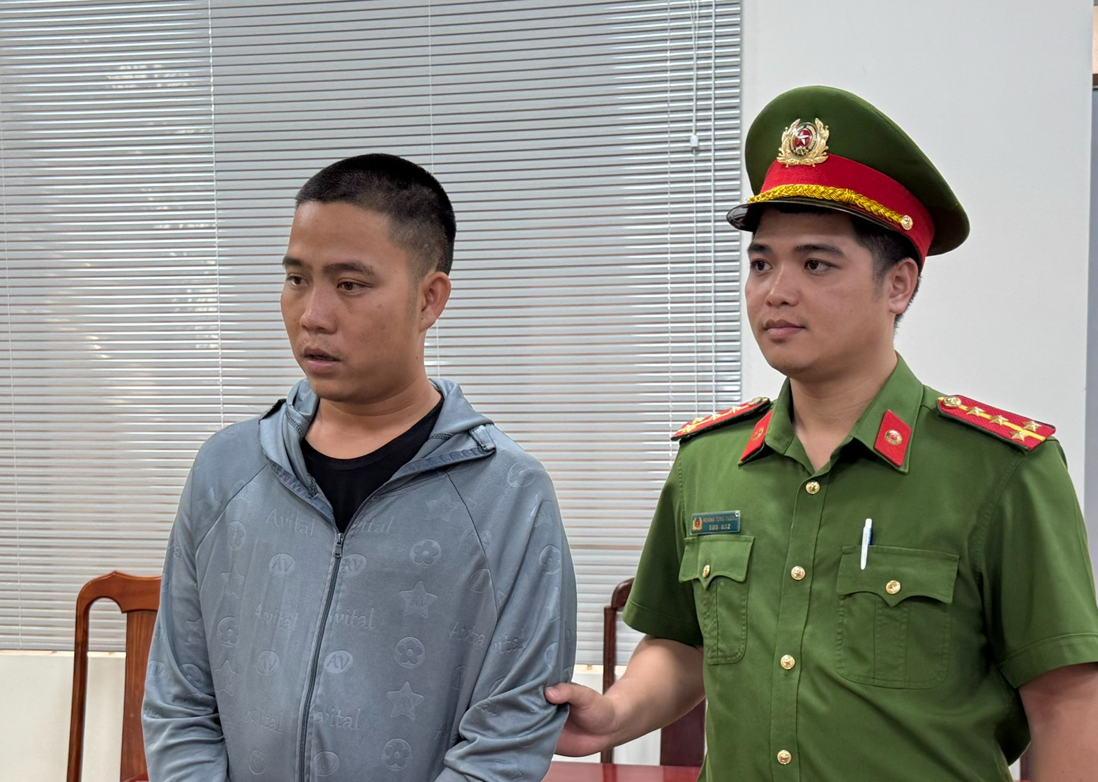 Khởi tố tài xế vượt ẩu tông chết nữ sinh lớp 9 - Ảnh 1.