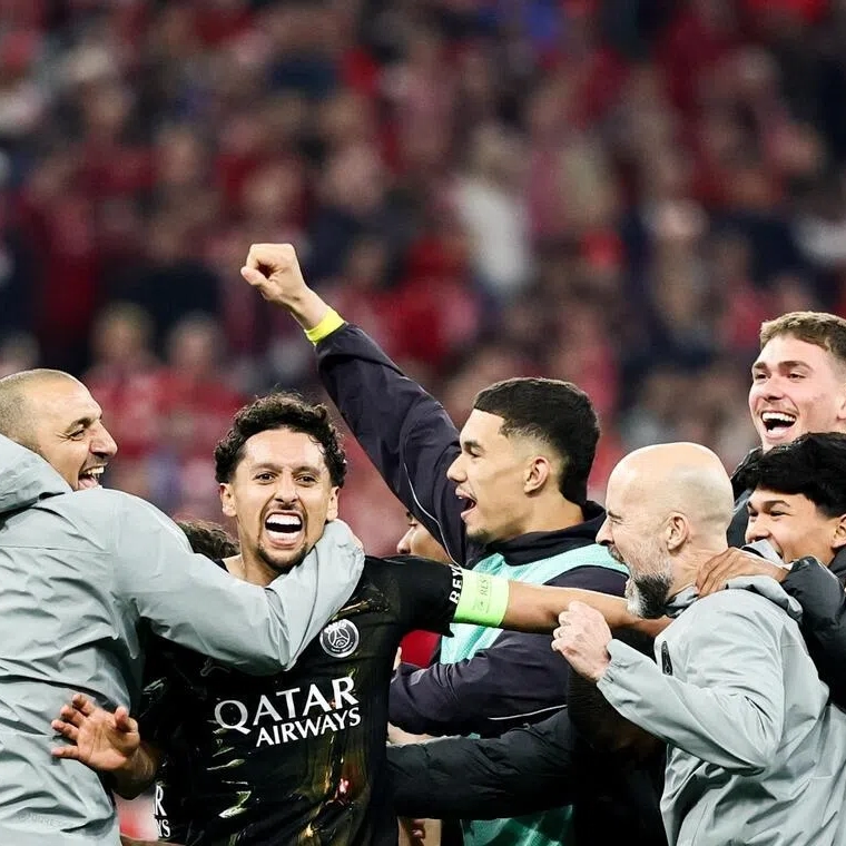 Người hâm mộ vỡ òa khi PSG vào chung kết Champions League