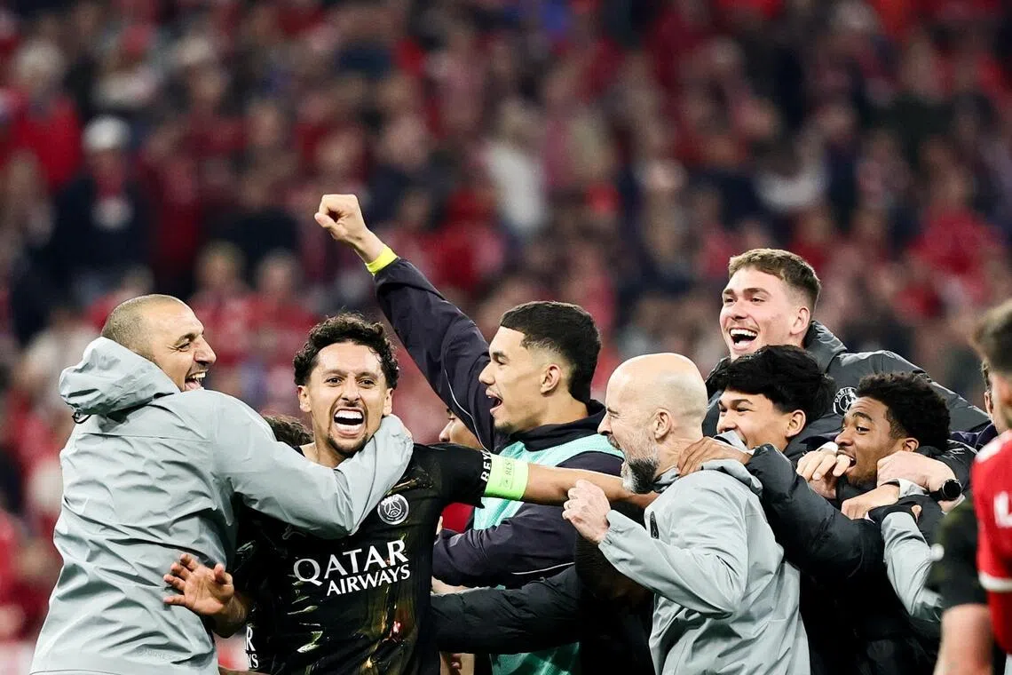 Người hâm mộ vỡ òa khi PSG vào chung kết Champions League - Ảnh 1.