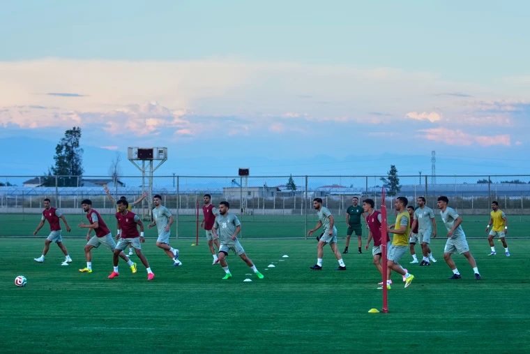  FIFA thu hồi suất mua vé World Cup của cổ động viên Iran - Ảnh 1.