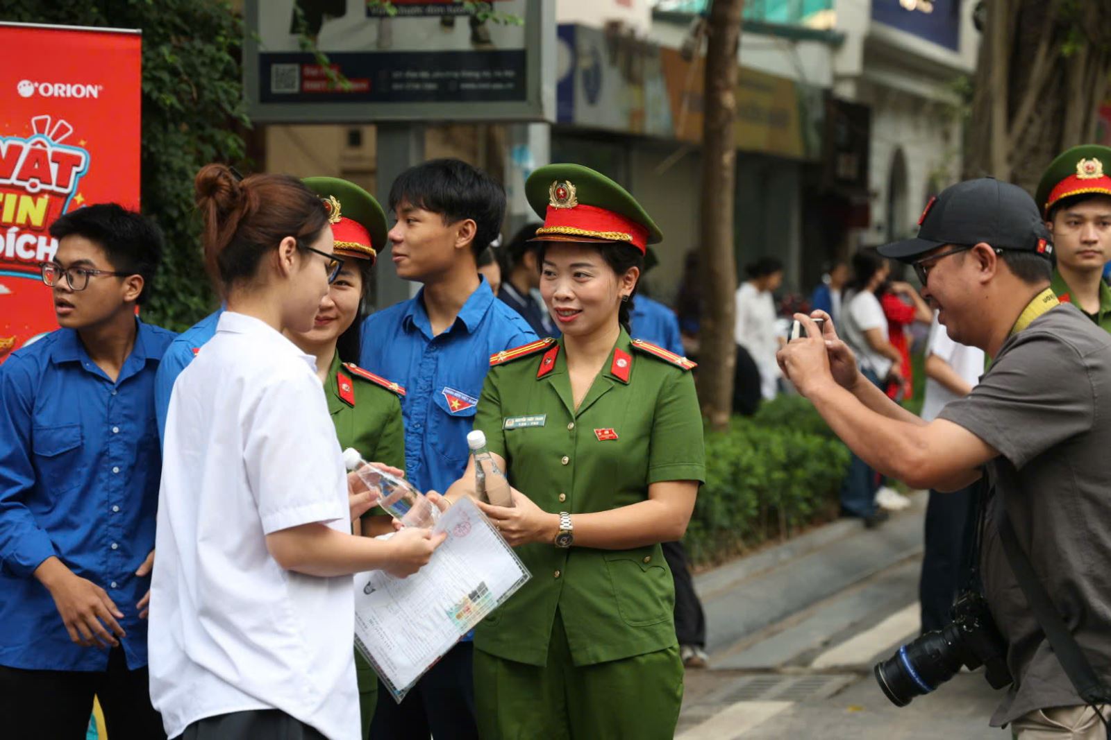 Những 'trạm sạc tinh thần' tiếp sức mùa thi cho thí sinh- Ảnh 3.