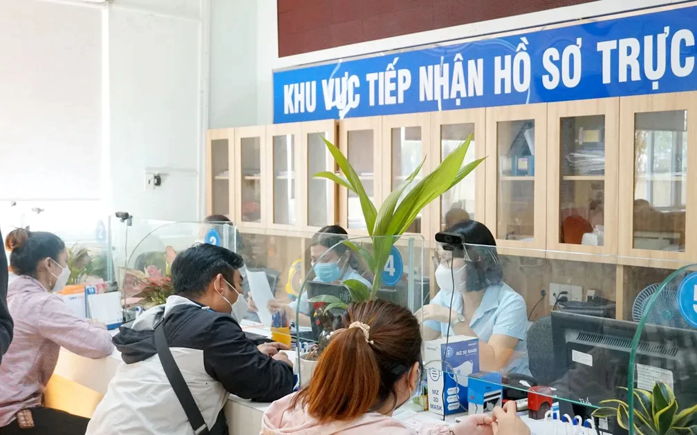 TP. Hồ Chí Minh công khai 100 đơn vị chậm đóng BHXH gần 893 tỷ đồng