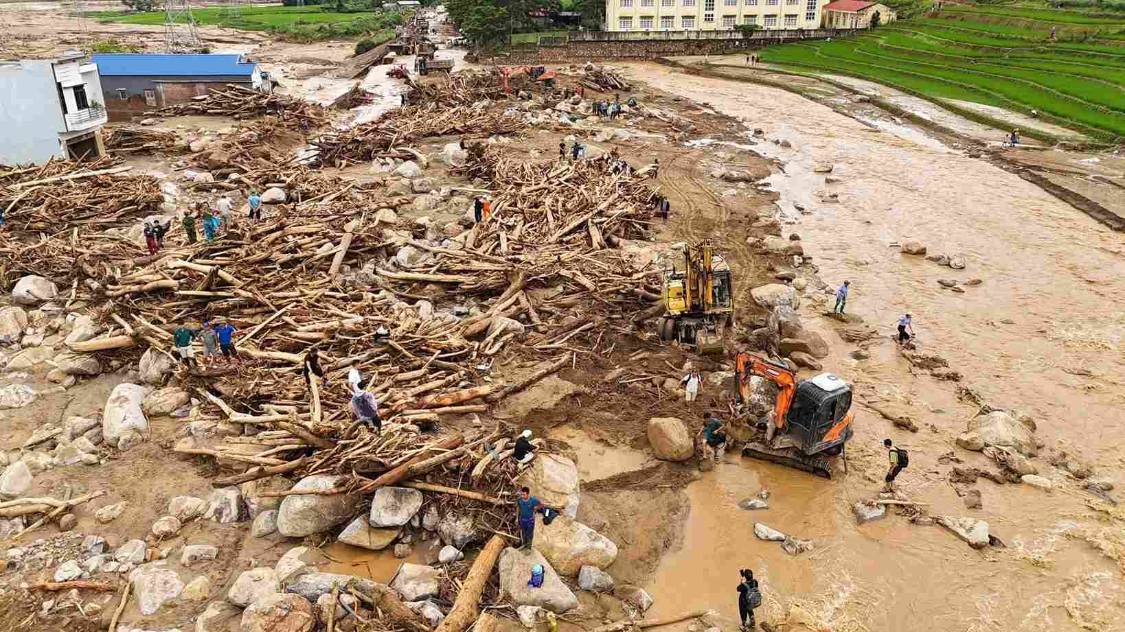 Ngổn ngang Mường Than sau lũ dữ- Ảnh 12.
