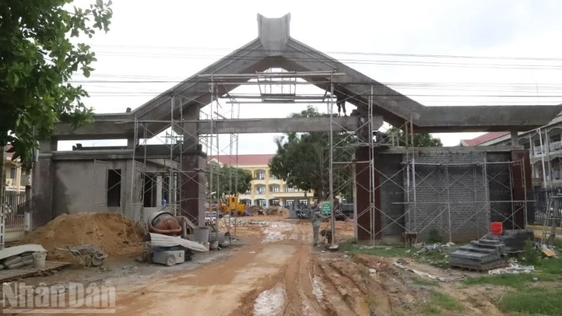Đẩy nhanh tiến độ xây dựng các trường phổ thông nội trú liên cấp