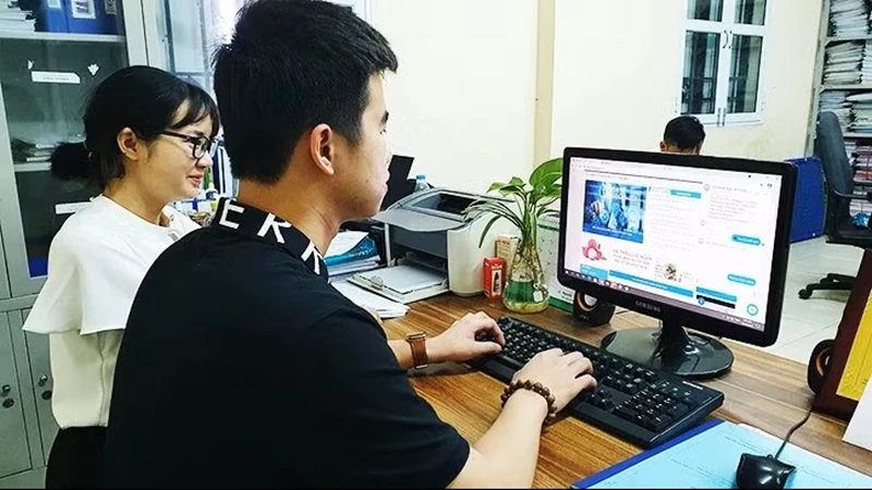 Nghiên cứu xây dựng nền tảng điều hành số quốc gia