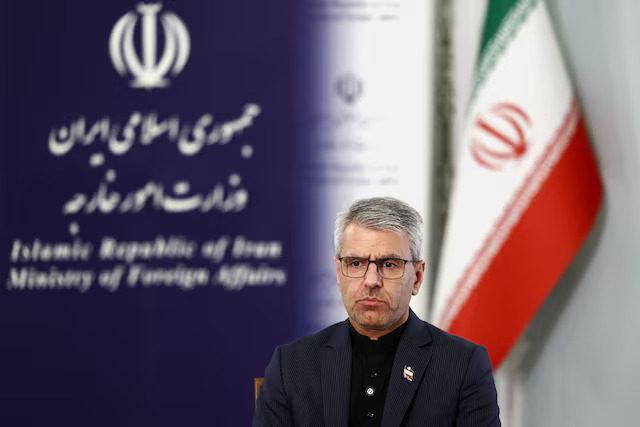 Iran, Oman đàm phán thiết lập tuyến hàng hải mới qua eo biển Hormuz - Ảnh 1.