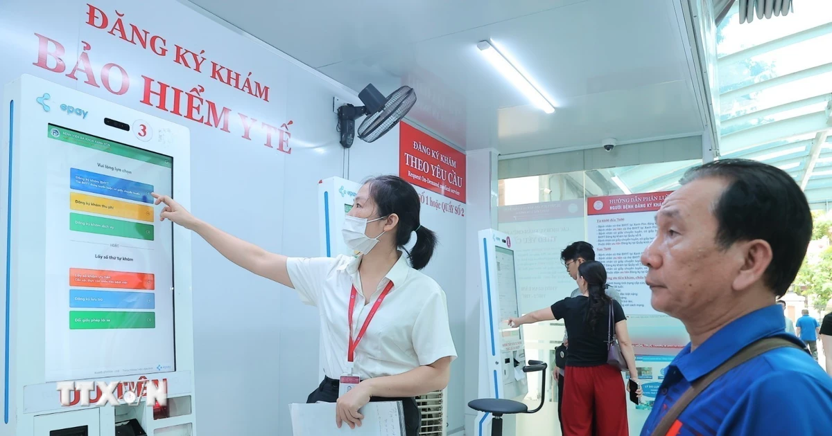 Không thu thêm tiền của người bệnh BHYT nếu không khám theo yêu cầu