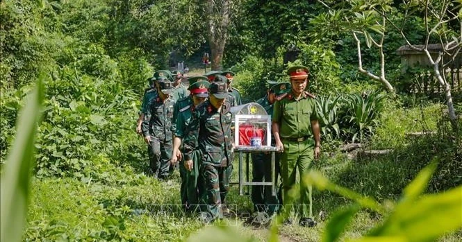 Đón các anh về trong vòng tay yêu thương