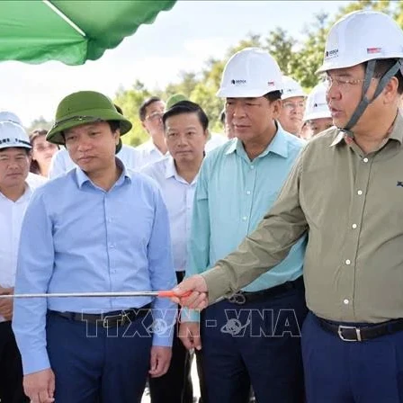 Kiểm tra, chỉ đạo đẩy nhanh tiến độ 2 tuyến cao tốc Hữu Nghị - Chi Lăng và Đồng Đăng - Trà Lĩnh