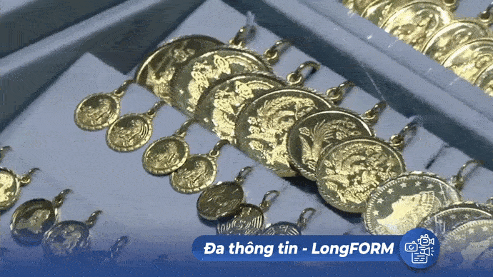 LongFORM: Điều gì khiến giá vàng thế giới tăng đột biến?