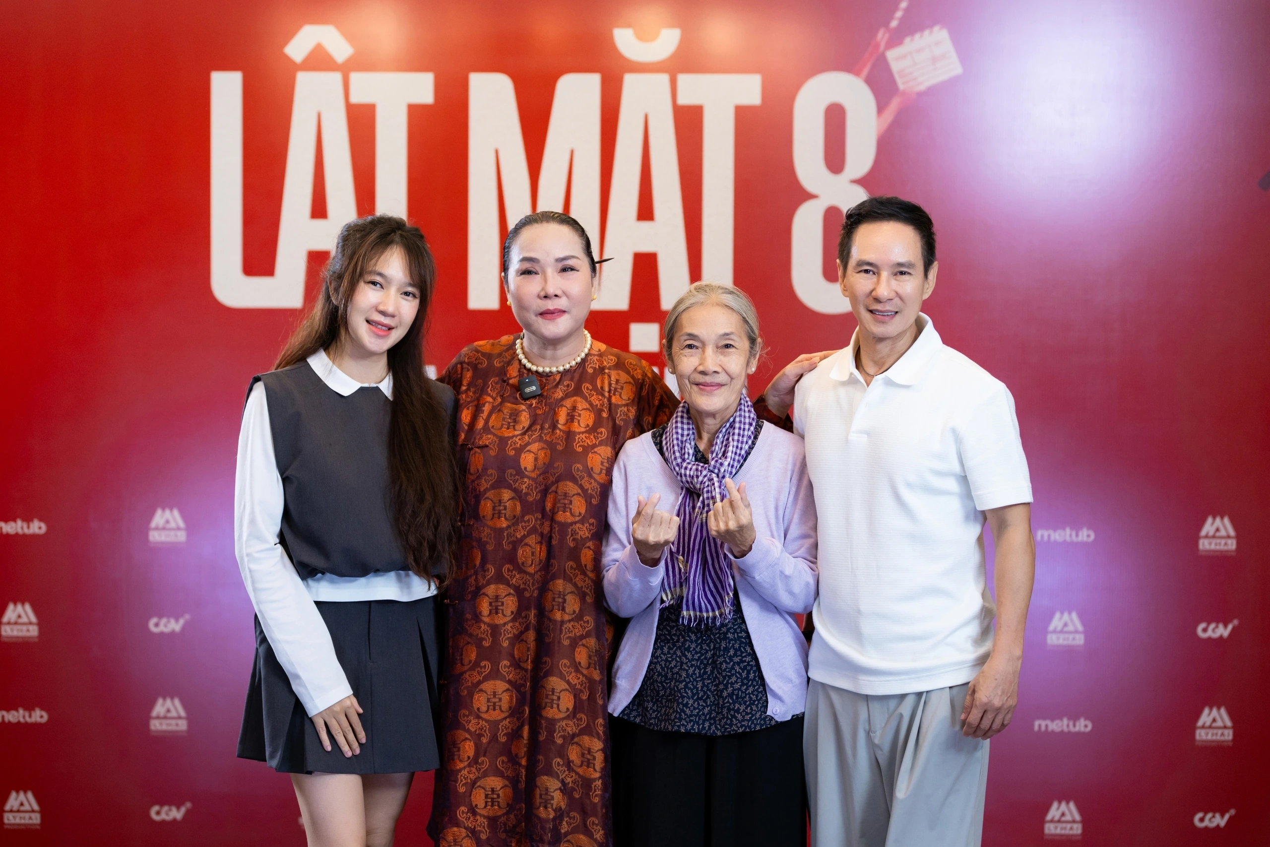 "Lật mặt 8" của Lý Hải thu hút 5.000 người casting sau sê-ri phim ngàn tỉ