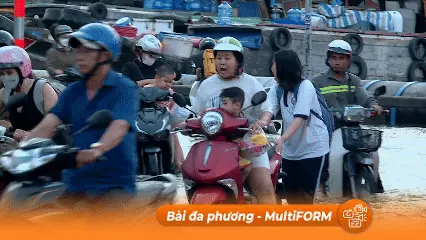 TP.HCM đối diện tình trạng ngập sâu do triều cường kết hợp mưa lớn