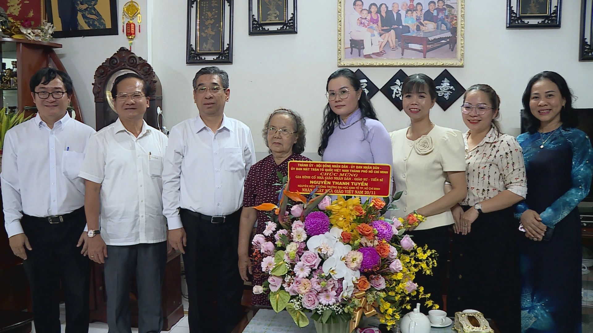 Lãnh đạo TP.HCM tri ân những nhà giáo tiêu biểu