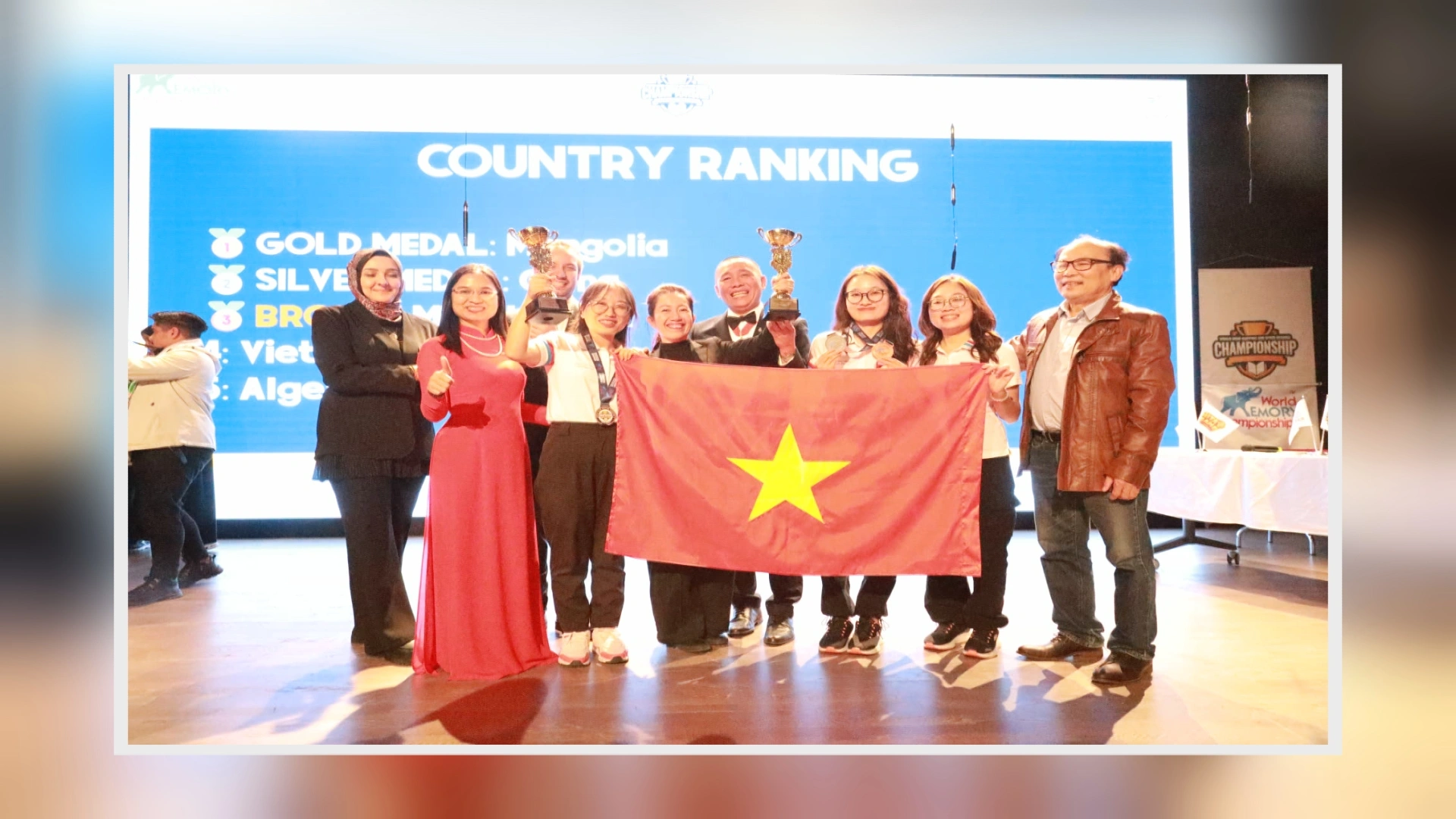 Tuyển thủ siêu trí nhớ Việt Nam đoạt cúp vàng giải sơ đồ tư duy thế giới