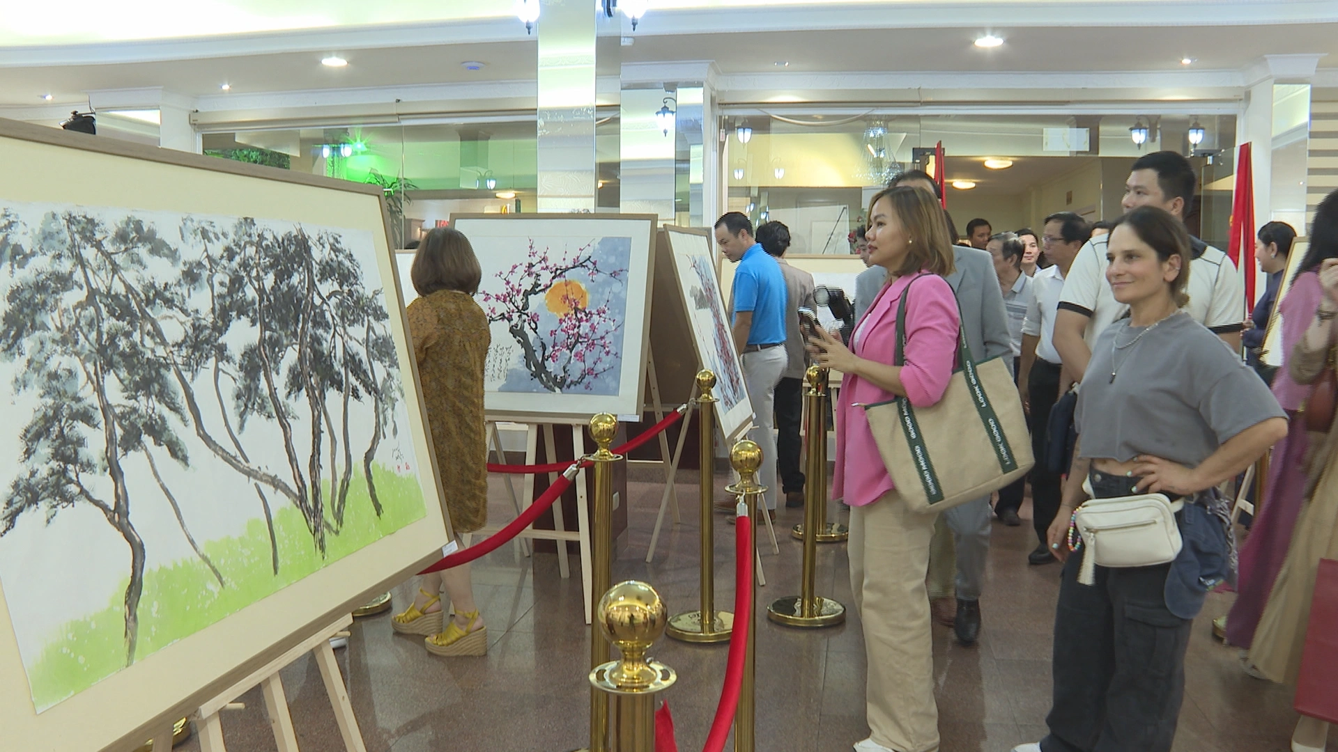 Tuần lễ Triển lãm tranh nghệ thuật Won Chang Lee Ju Reem