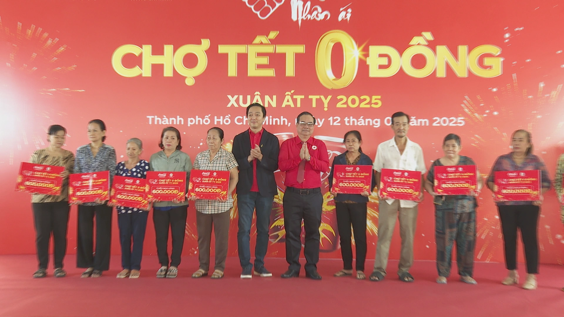 Chợ Tết 0 đồng: Hỗ trợ 2.000 hộ gia đình có hoàn cảnh khó khăn đón Tết vui xuân