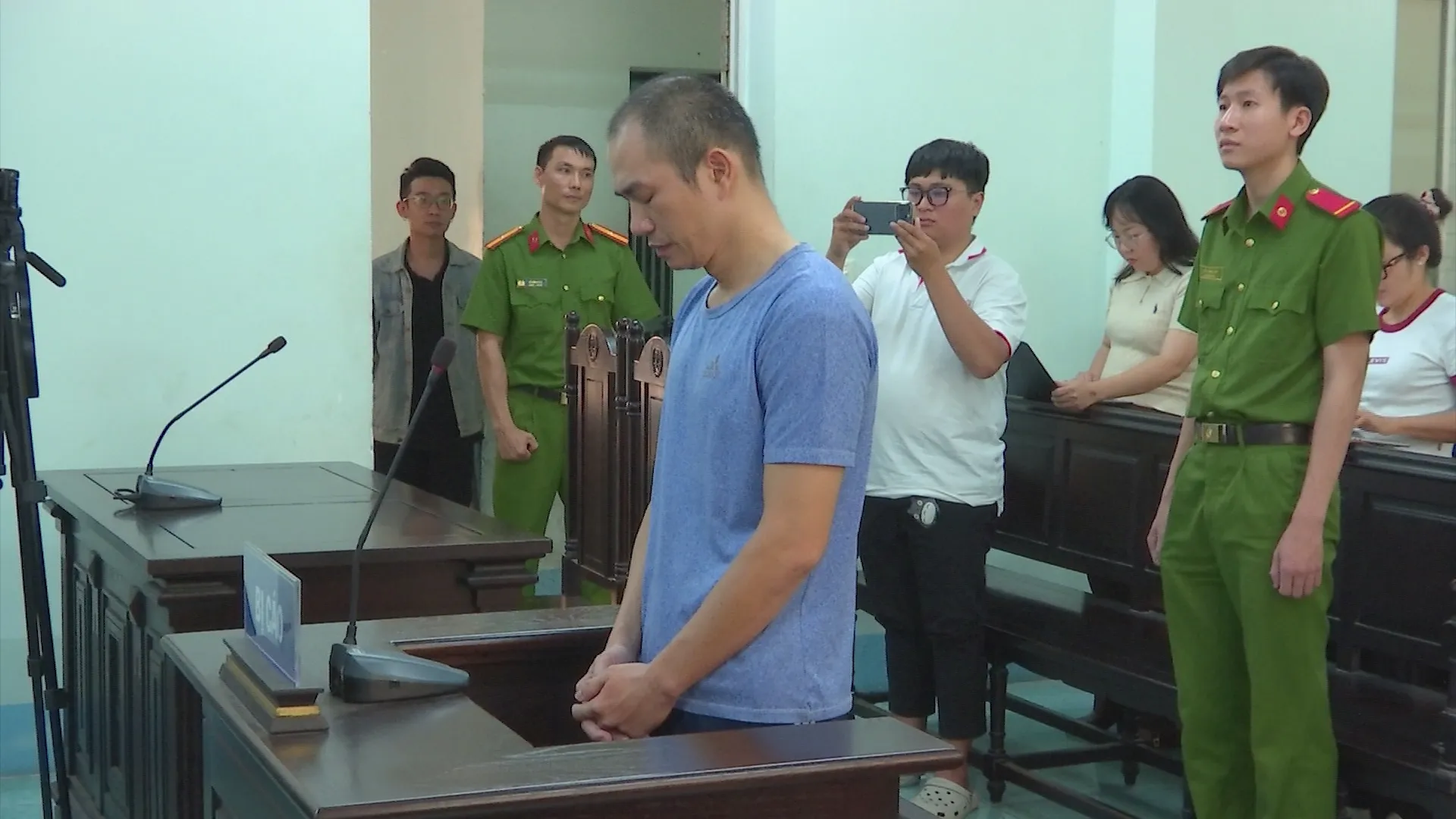 Bản án nghiêm khắc cho hành vi côn đồ