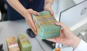 Lãi suất ngân hàng hôm nay 05/02/2025: Loạt nhà băng niêm yết trên 6%/năm