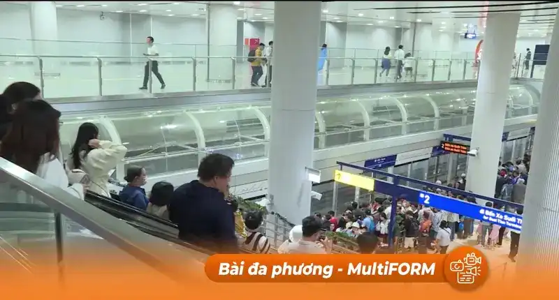 Metro – Phương tiện hiện đại, nhưng ý thức phải đi cùng thời đại