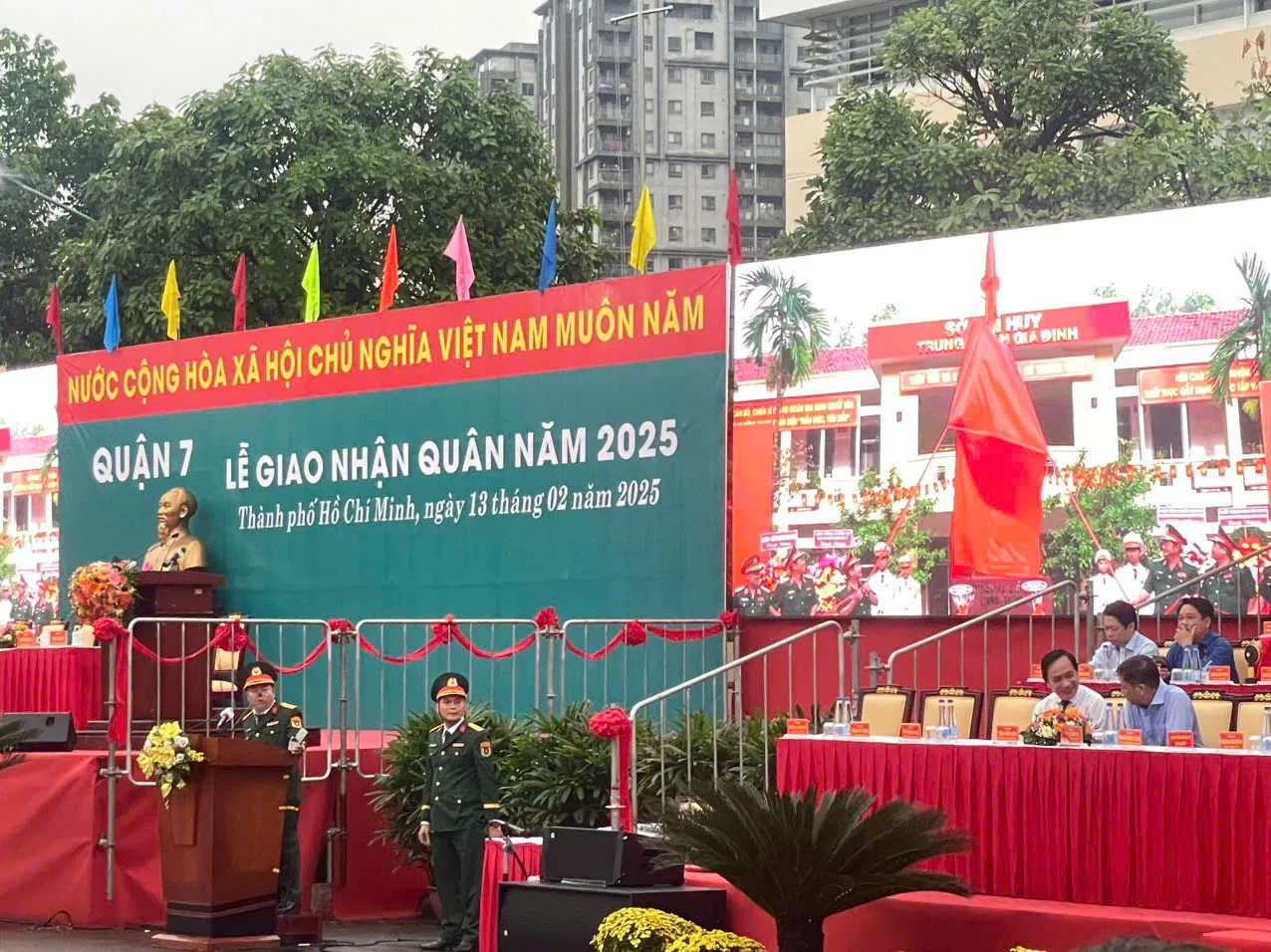Lễ giao nhận quân năm 2025 tại Quận 7: Tiếp lửa cho tân binh lên đường nhập ngũ