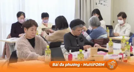 Nhật Bản: Dạy trang điểm cho người lớn tuổi