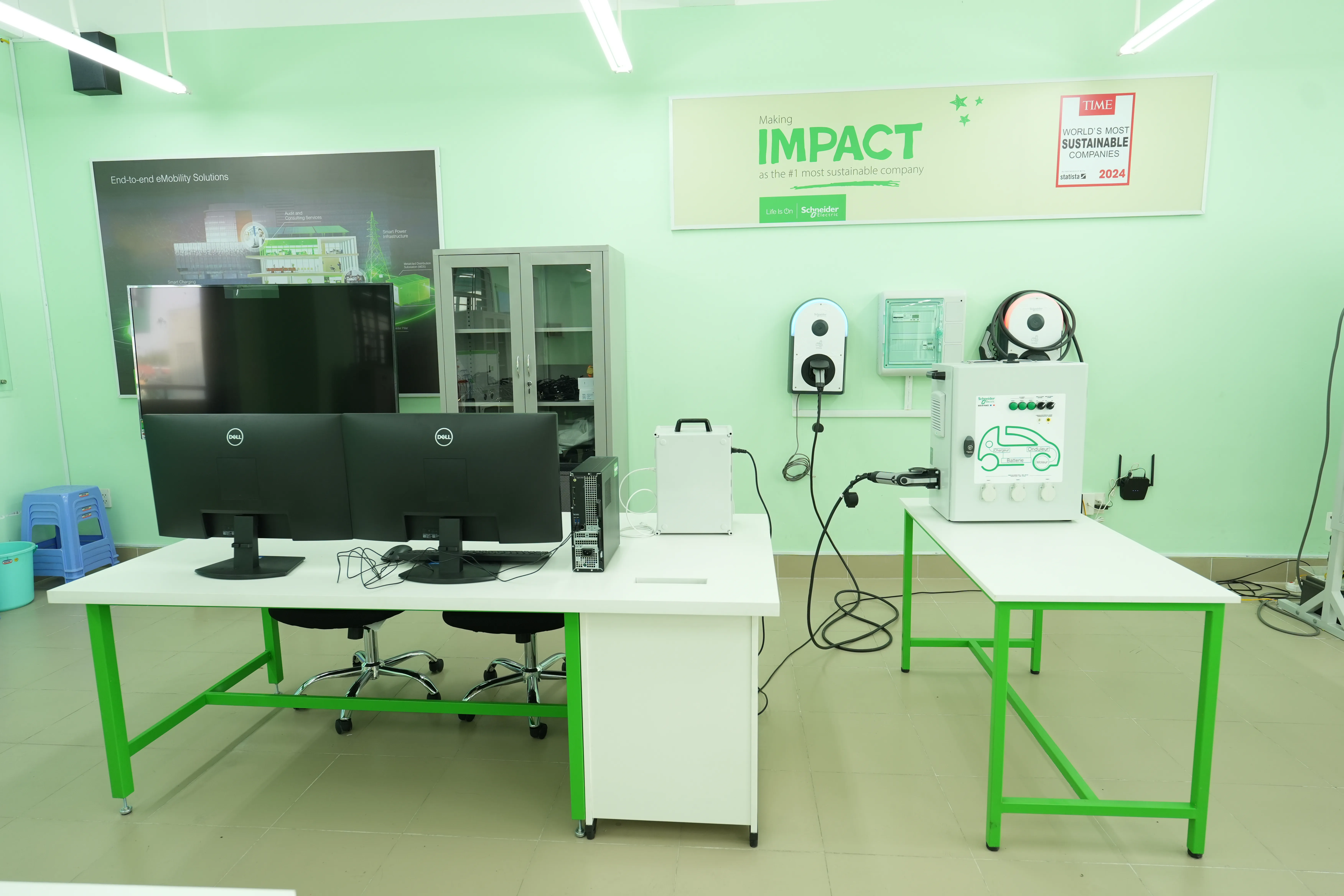 Khánh thành Center of Excellence: Đào tạo nguồn nhân lực xanh cho tương lai bền vững