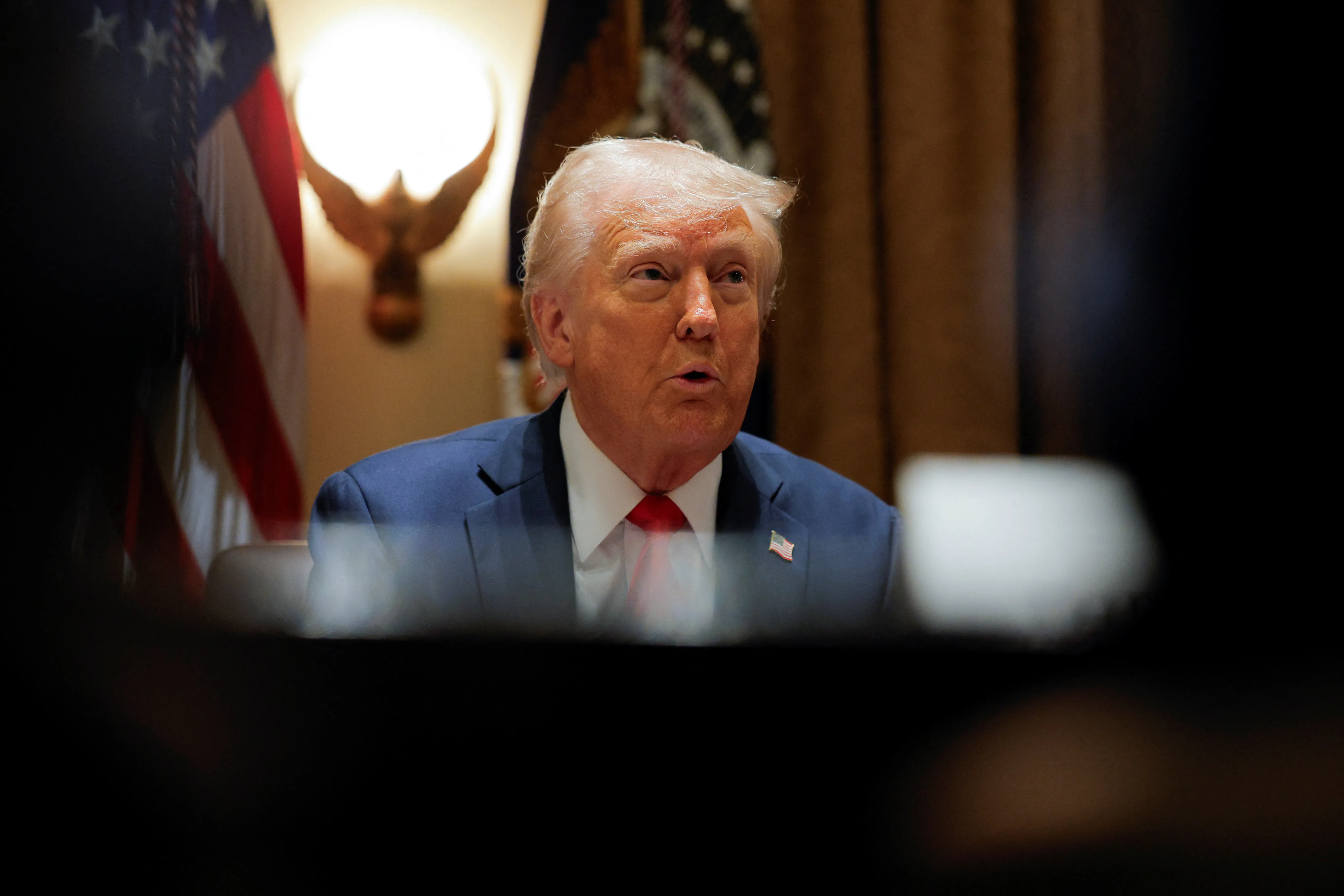Ông Trump chủ trì cuộc họp nội các đầu tiên