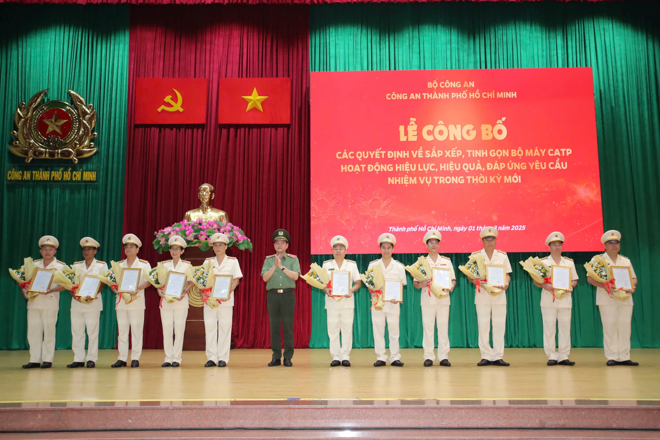 Công an TP.HCM công bố bộ máy tổ chức mới