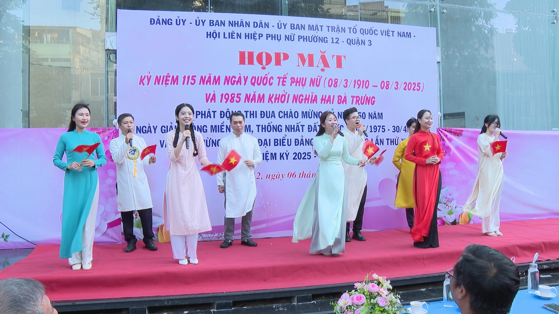 Chương trình đồng diễn áo dài với chủ đề “Vũ khúc từ tâm”