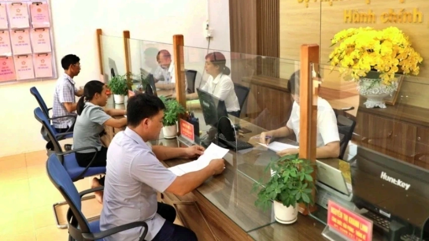 Bộ Nội vụ đề nghị tạm dừng trình Đề án sắp xếp, thành lập đơn vị hành chính cấp huyện, cấp xã