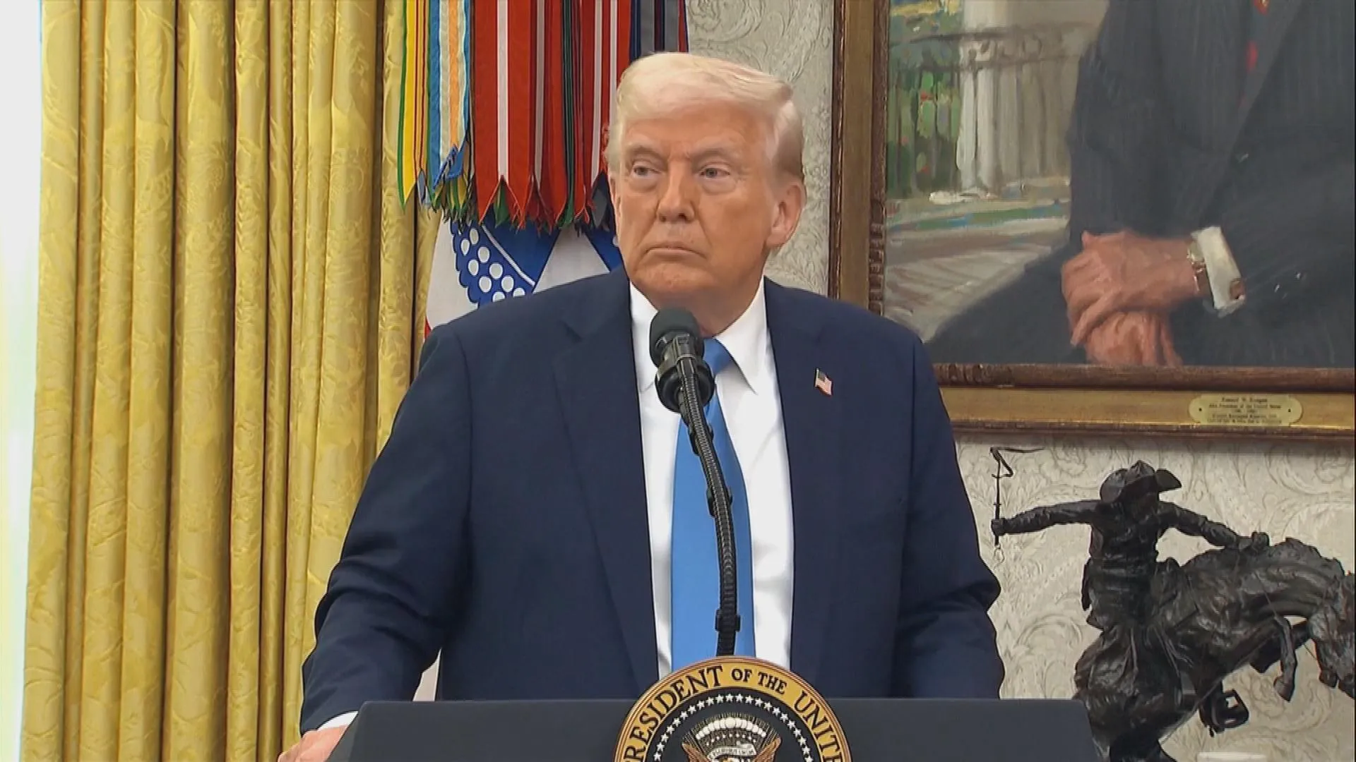 Nga và Mỹ đàm phán khai thác đất hiếm