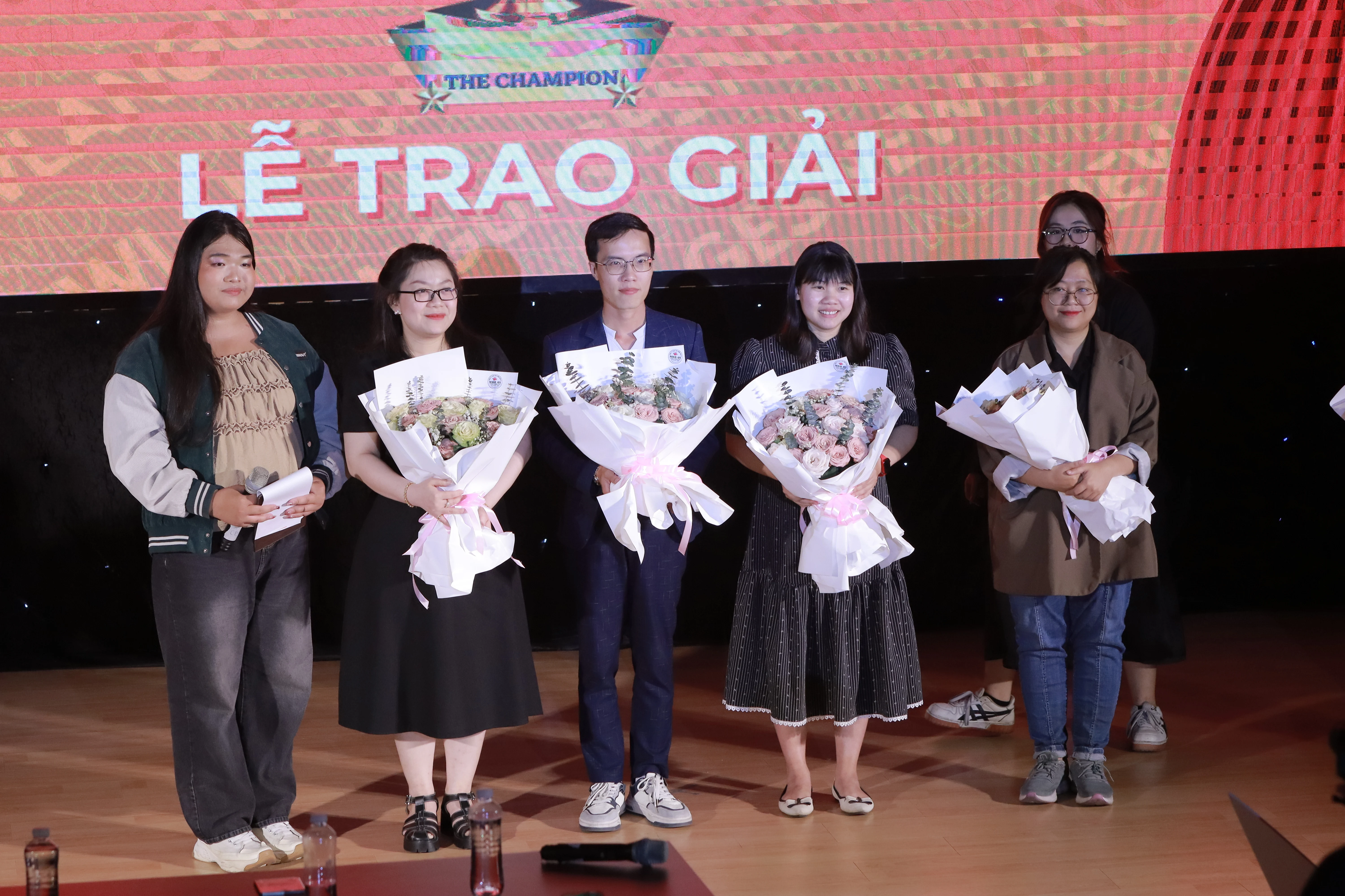 "New Languages New Doors" - Ngôn ngữ là chìa khoá mở ra cánh cửa nghề nghiệp